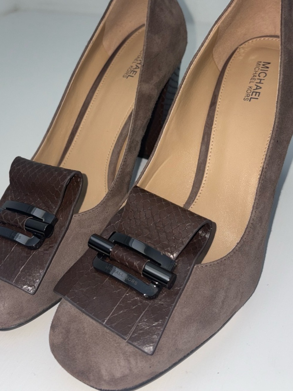 Michael Kors Gloria Kiltie Pump Shoes Chocolate Brown Suede Women’s 9 - Picture 9 of 11